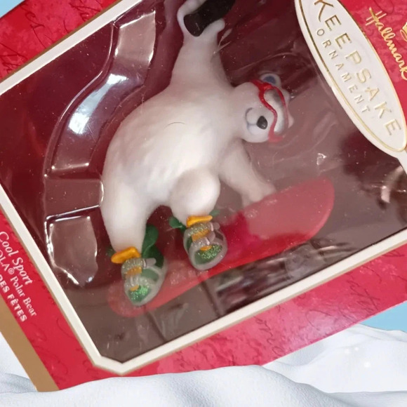 Coca-Cola Trim a tree & hallmark collection lot of 5 christmas ornaments - Picture 10 of 11